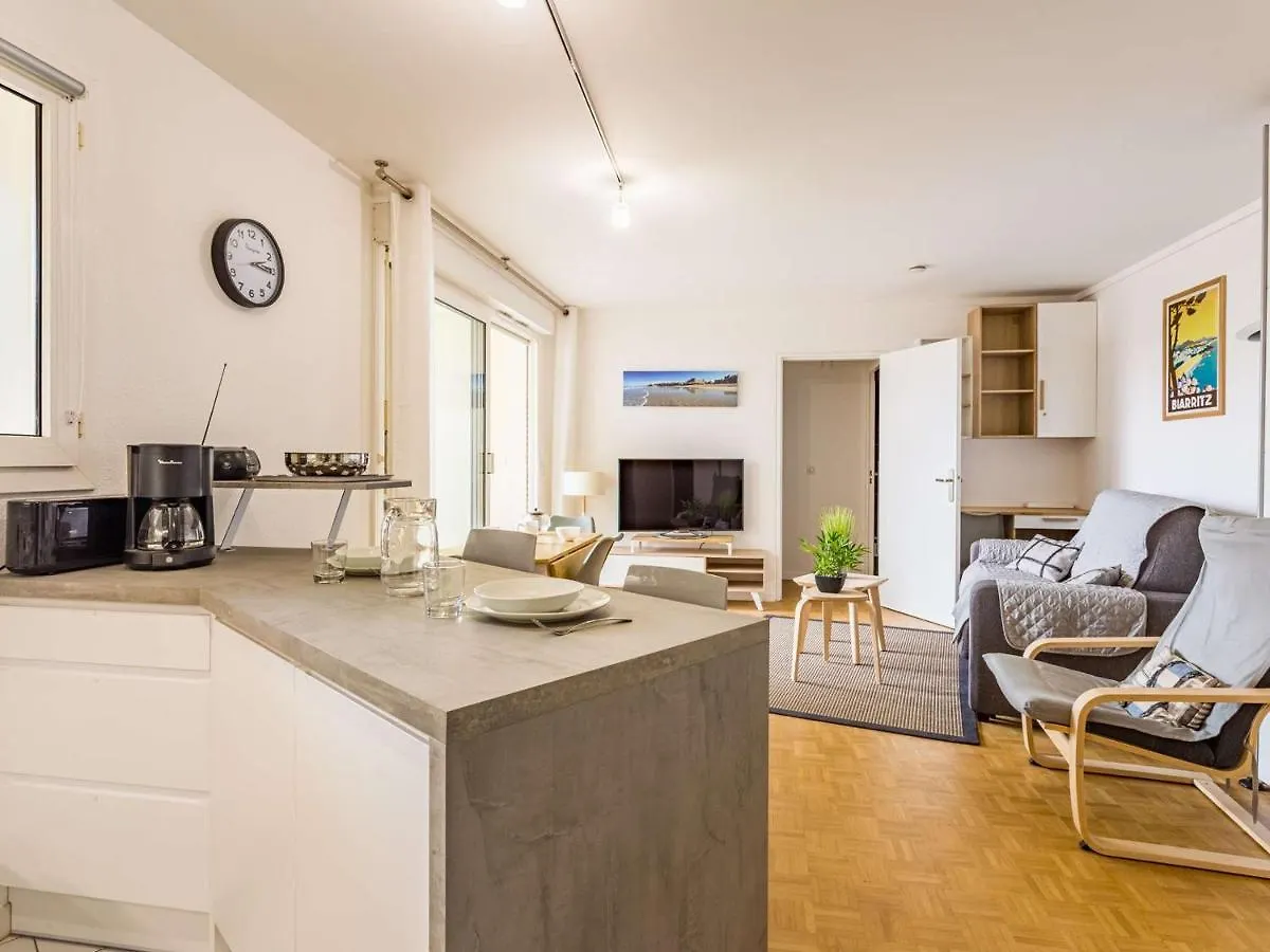 Superbe T2 Renove Avec Balcon Et Parking, A 150M De La Grande Plage De Biarritz - Fr-1-3-517 France