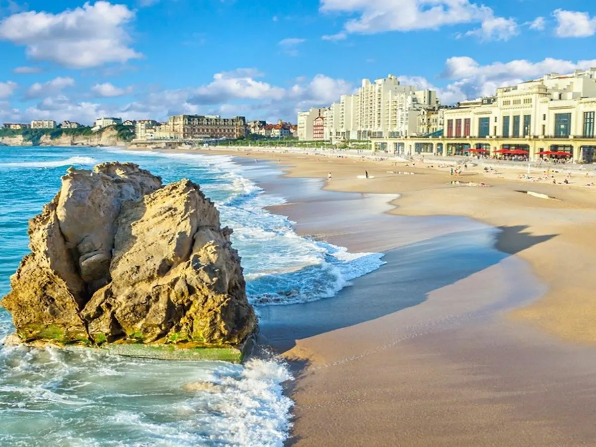 Apartment Superbe T2 Renove Avec Balcon Et Parking, A 150M De La Grande Plage De Biarritz - Fr-1-3-517 France